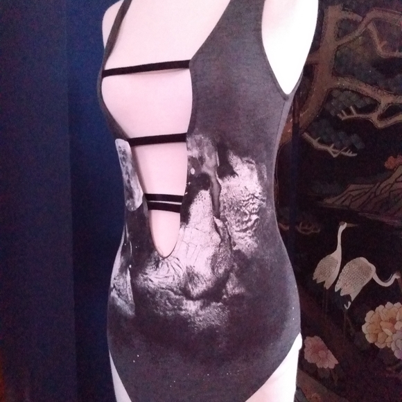 CLAS-SIC bodysuit - Picture 4 of 13